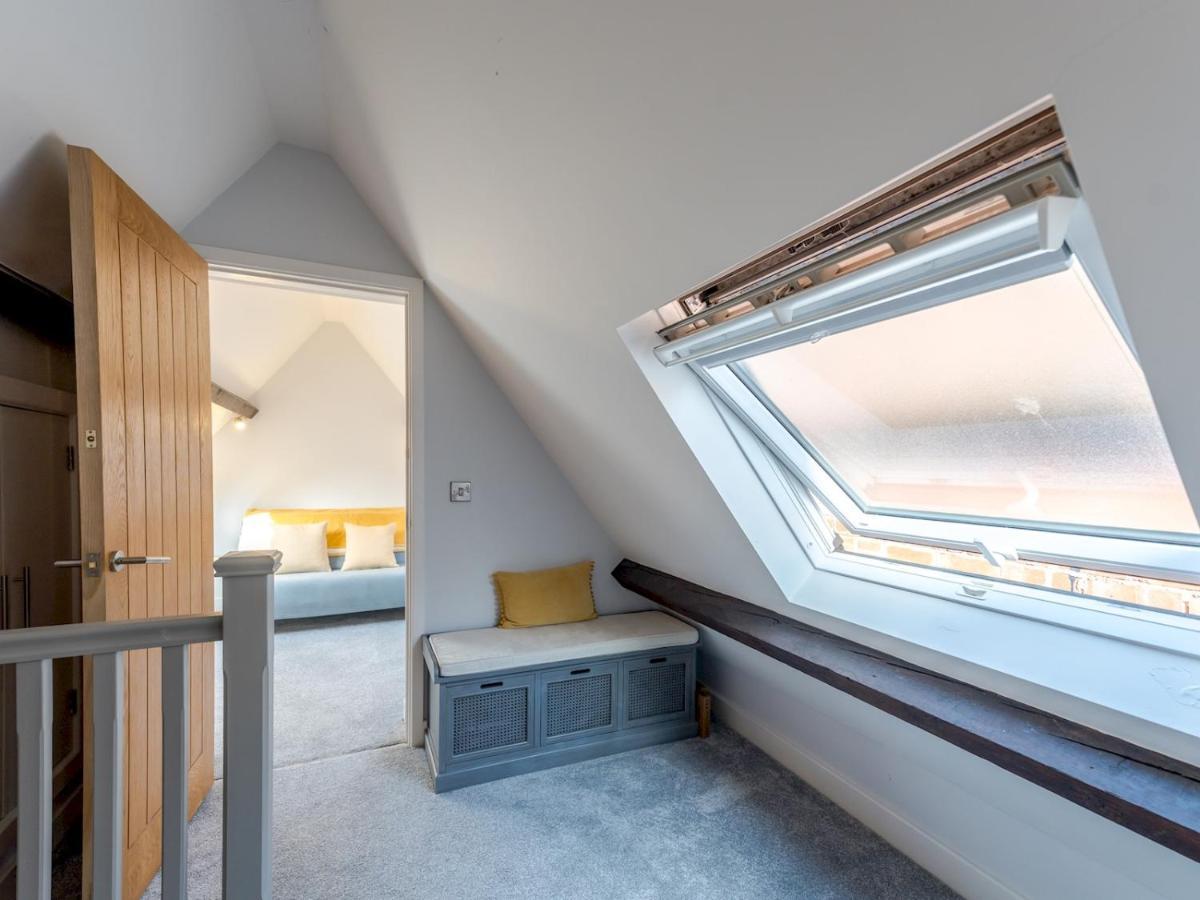 Pass The Keys Dahlia Contemporary Town Centre Apartment Shrewsbury Exterior photo